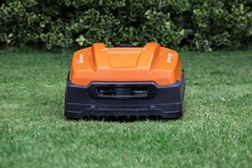 YARD FORCE Mähroboter Classic 500 bis zu 500 qm - Selbstfahrender Rasenmäher Roboter mit Kantenschneide-Funktion, Regensensor, bürstenloser Motor, 40% Steigung und Wochentags-Bedienfeld - 5