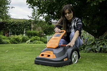 YardForce SA600H Mähroboter - Selbstfahrender Rasenmäher Roboter mit Begrenzungsdraht & Touch Display - Akku Rasenroboter für bis zu 600m² Rasen & 50% Steigung - 7